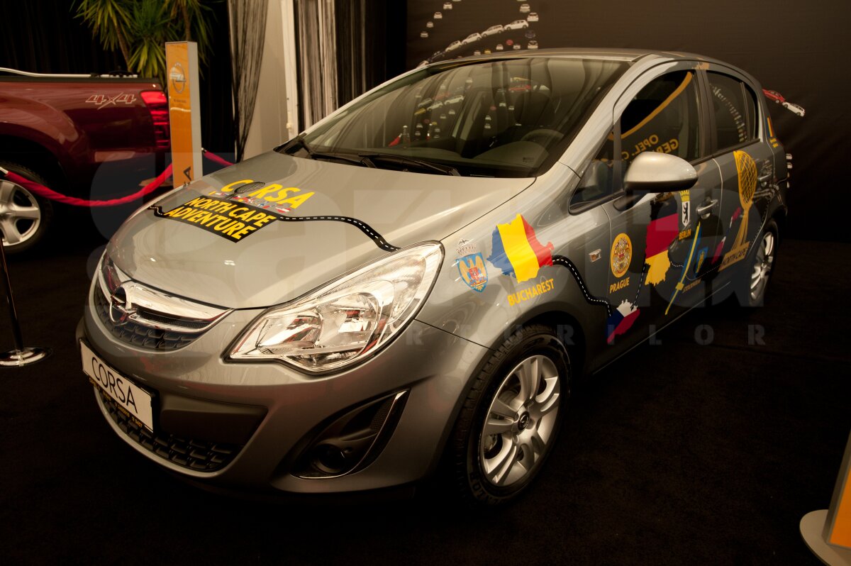 Bine aţi venit la SIAMB 2012! O galerie foto cu cele mai tari modele