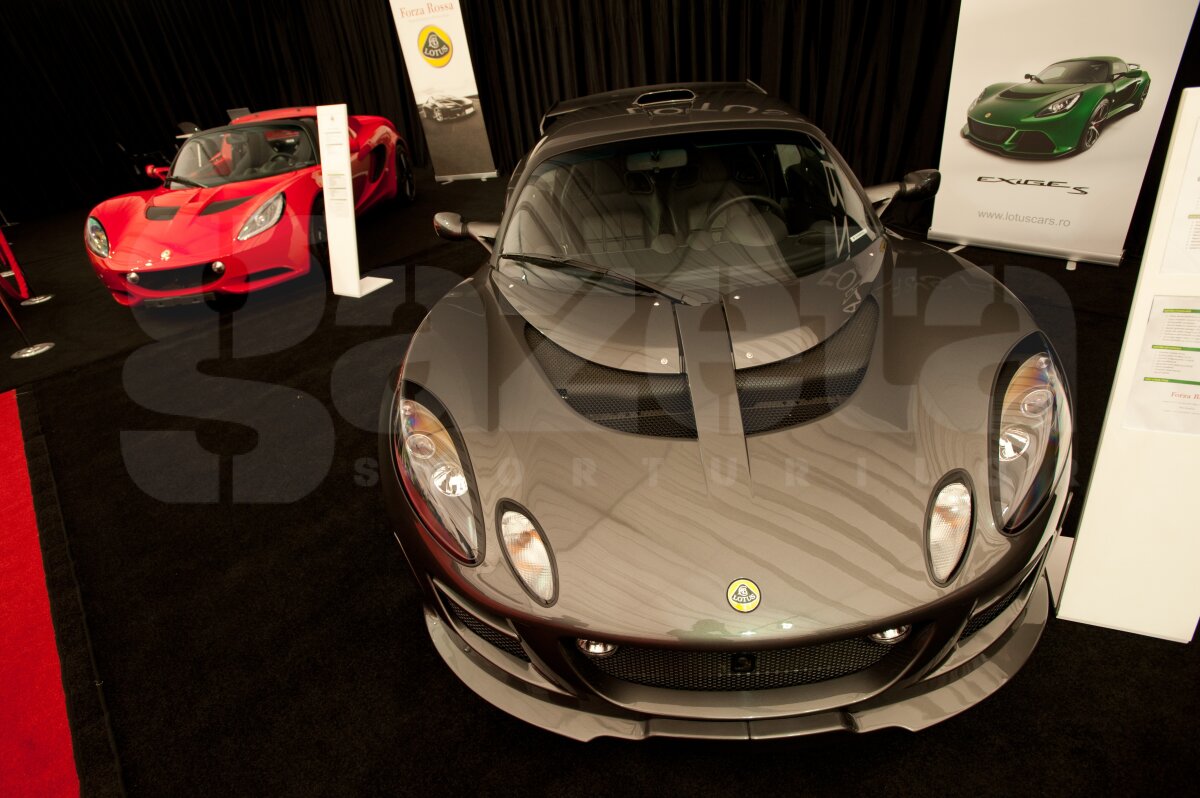 Bine aţi venit la SIAMB 2012! O galerie foto cu cele mai tari modele