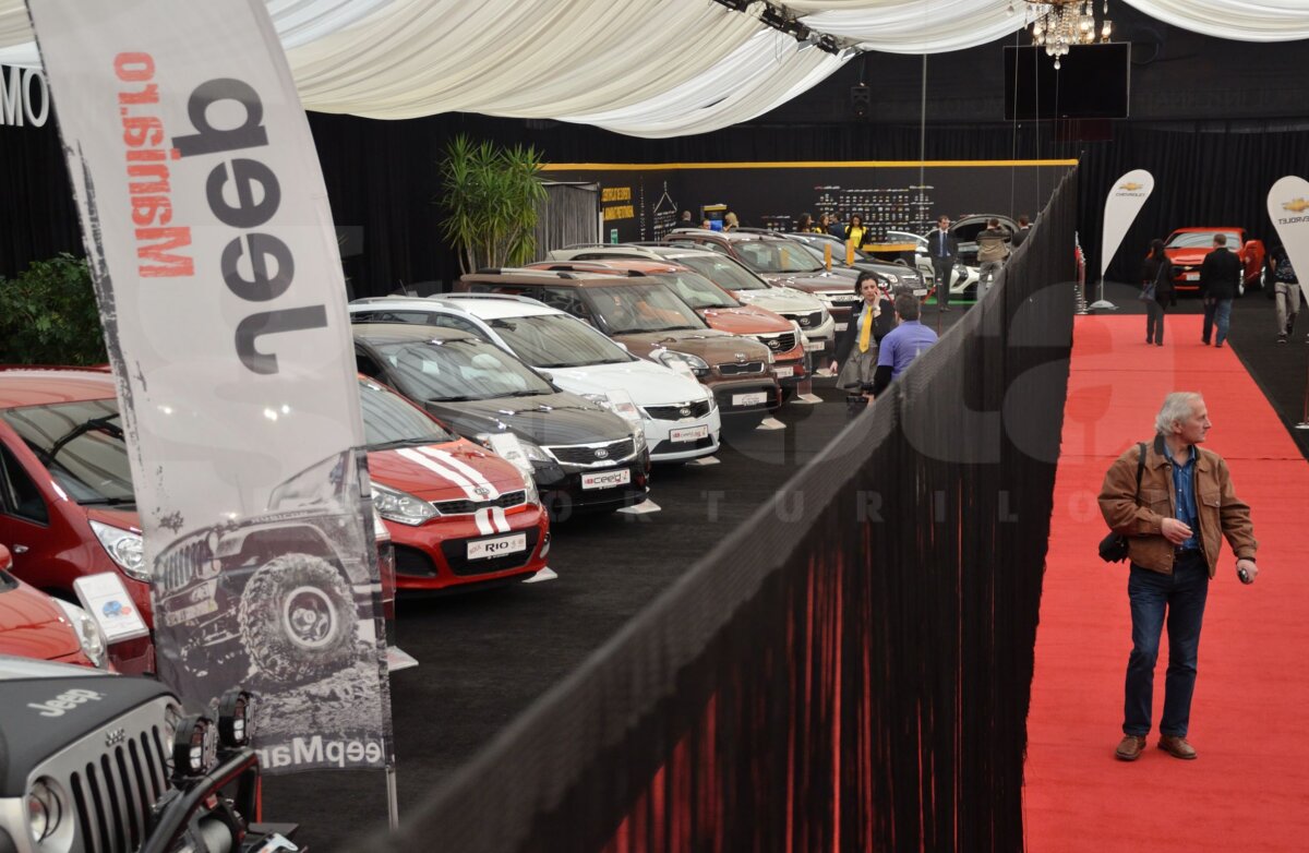 Bine aţi venit la SIAMB 2012! O galerie foto cu cele mai tari modele