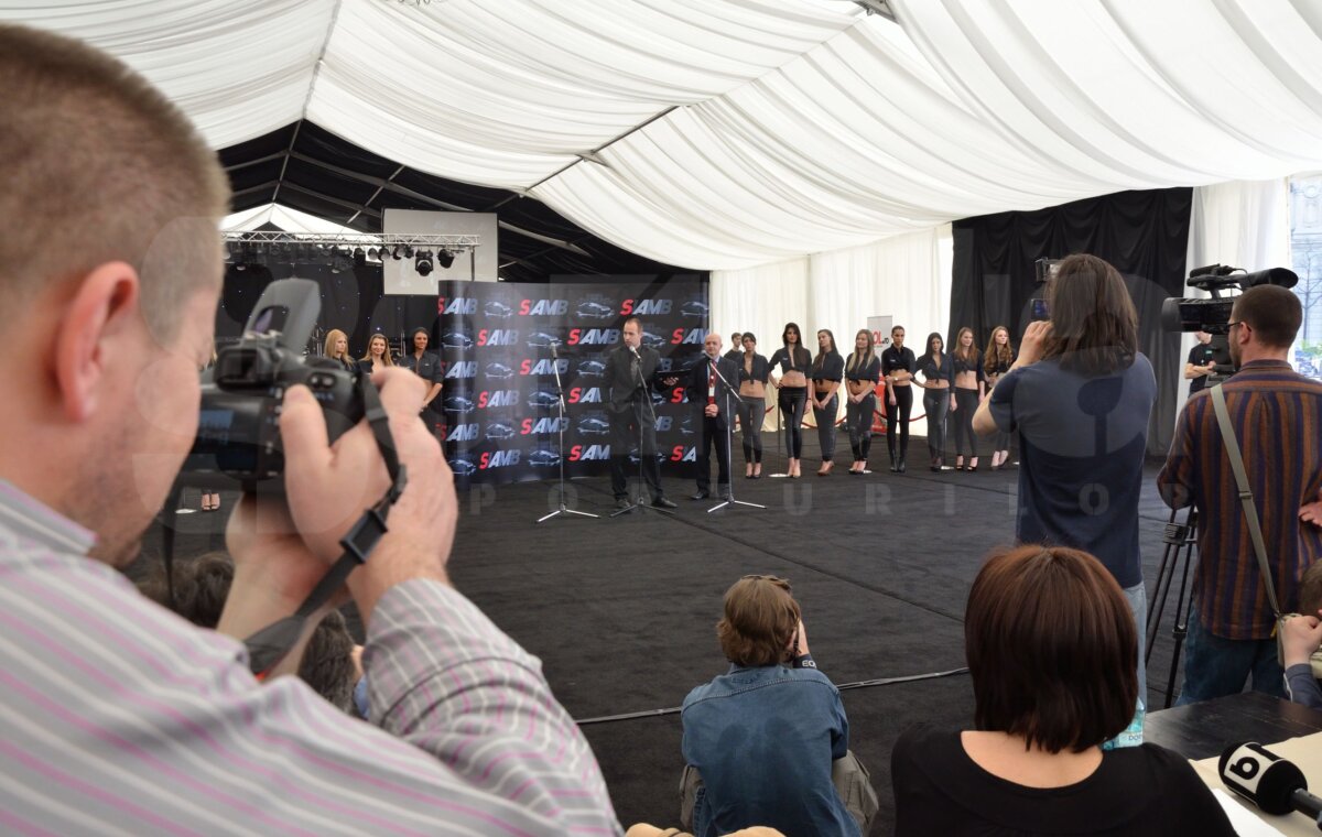 Bine aţi venit la SIAMB 2012! O galerie foto cu cele mai tari modele