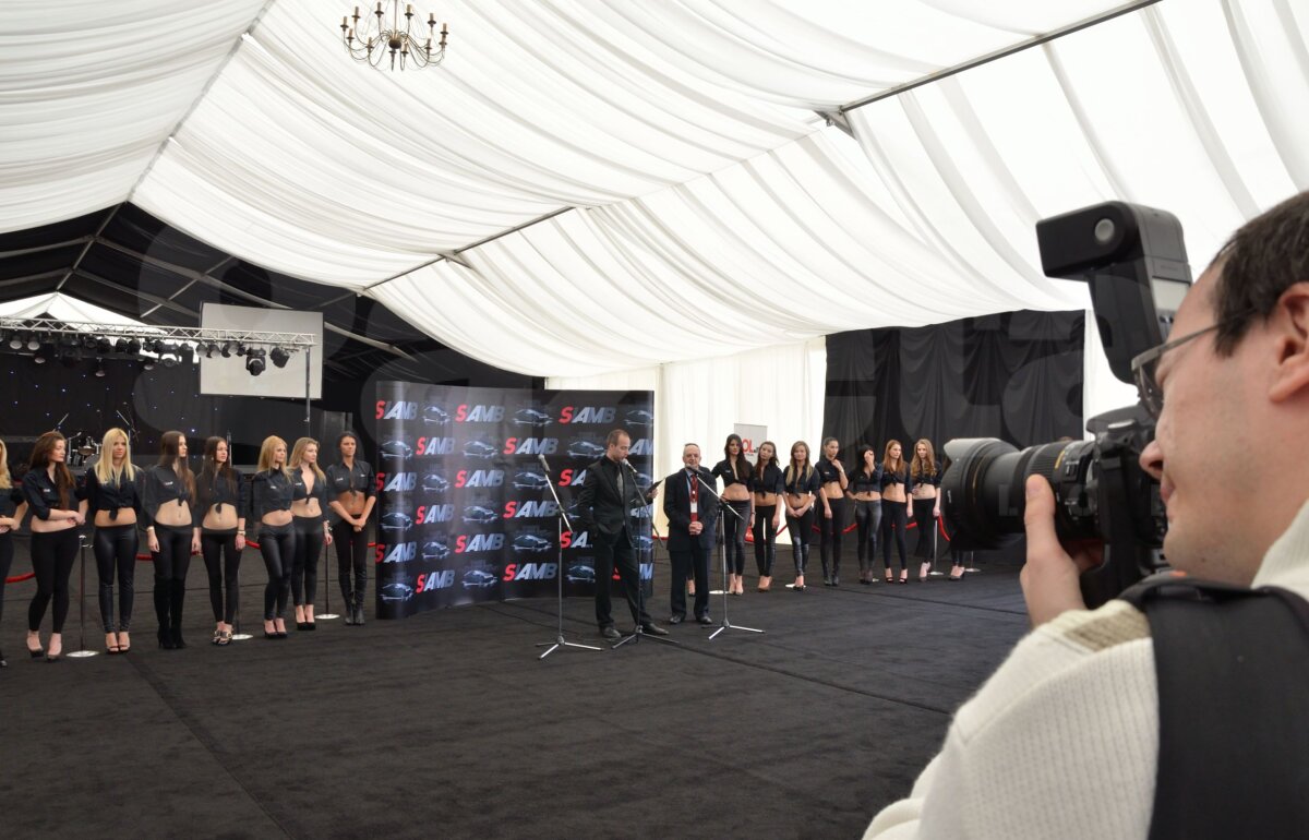 Bine aţi venit la SIAMB 2012! O galerie foto cu cele mai tari modele