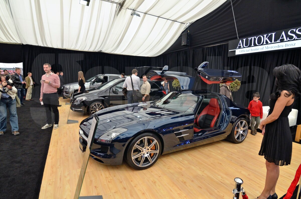 Bine aţi venit la SIAMB 2012! O galerie foto cu cele mai tari modele