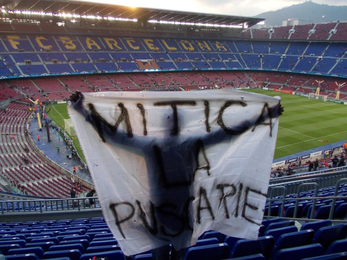 FOTO Campania "Mitică la brutărie" continuă » Contestările au ajuns şi pe Camp Nou!