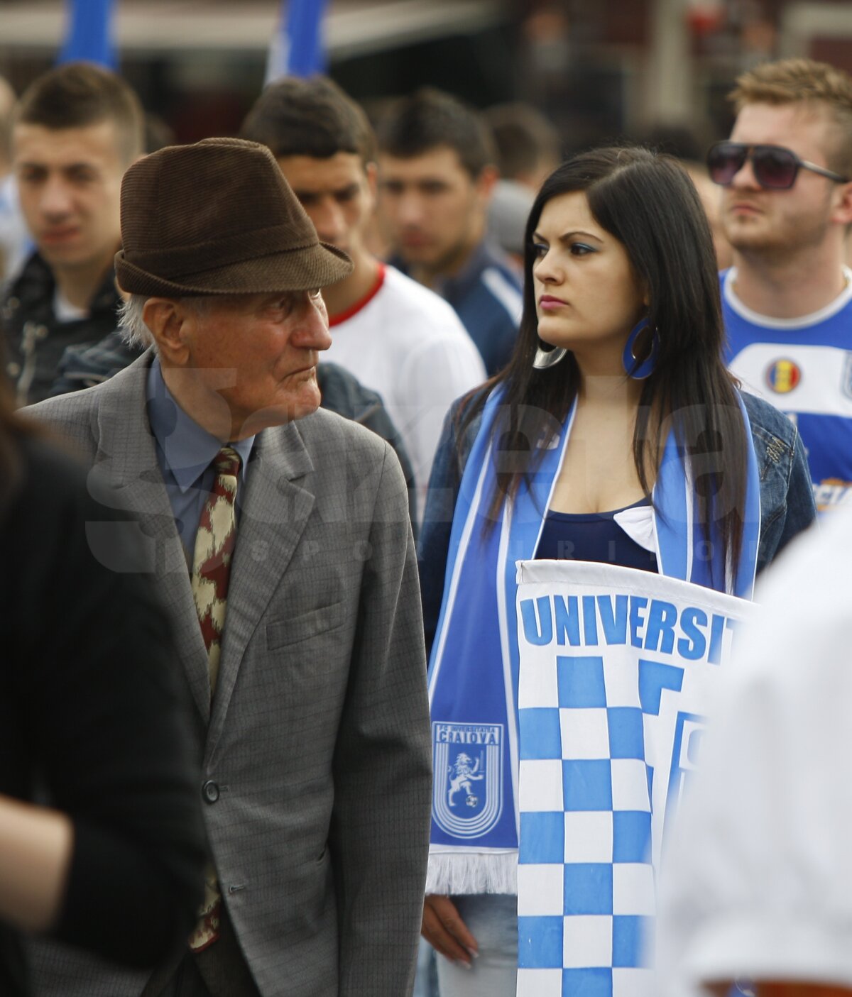 FOTO "Dreptate pentru Universitatea" » Peste 1.000 de suporteri au protestat în Piaţa Prefecturii din Bănie