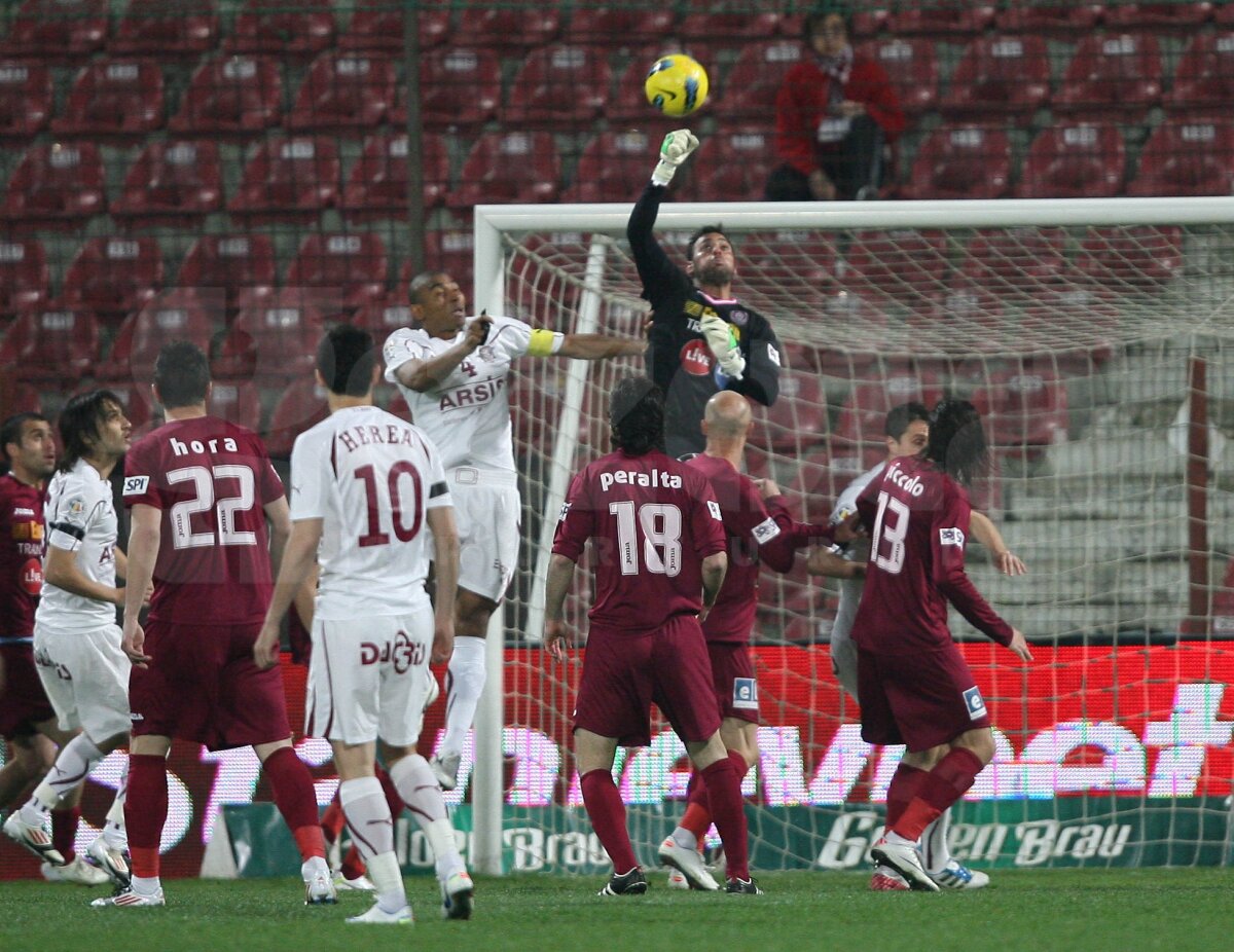 Mîndria Ardealului? » Rapidul s-a distrat în Gruia cu CFR, cîştigînd cu un umilitor 5-0!