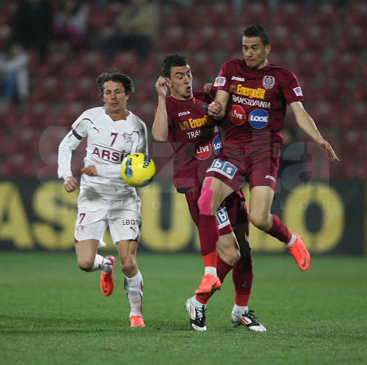 Mîndria Ardealului? » Rapidul s-a distrat în Gruia cu CFR, cîştigînd cu un umilitor 5-0!