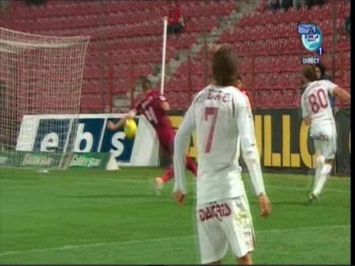 FOTO şi VIDEO » Încă un penalty neacordat » După meciul cu Dinamo, Rapid a fost dezavantajată şi la Cluj