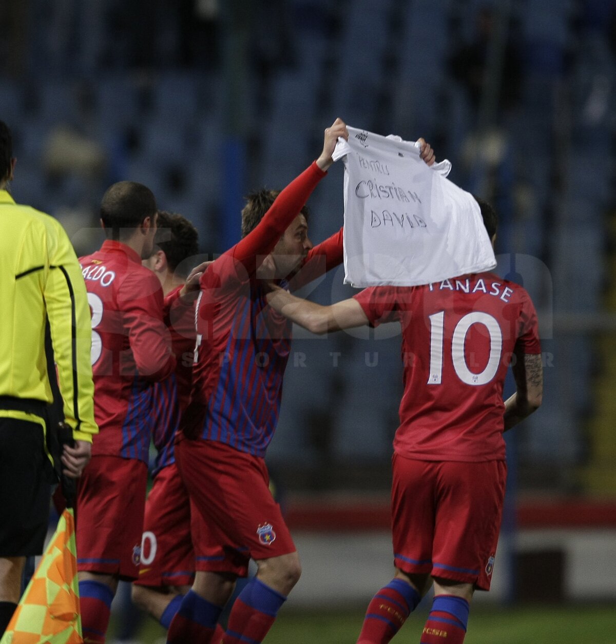 FOTO Hattrick de pase! » Tatu a condus Steaua spre o victorie categorică în faţa Sportului (4-1)