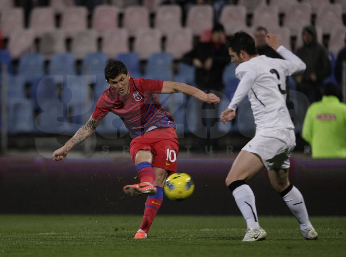 FOTO Hattrick de pase! » Tatu a condus Steaua spre o victorie categorică în faţa Sportului (4-1)