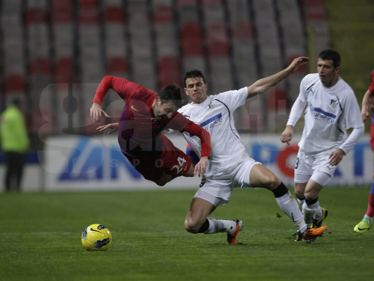 FOTO Hattrick de pase! » Tatu a condus Steaua spre o victorie categorică în faţa Sportului (4-1)