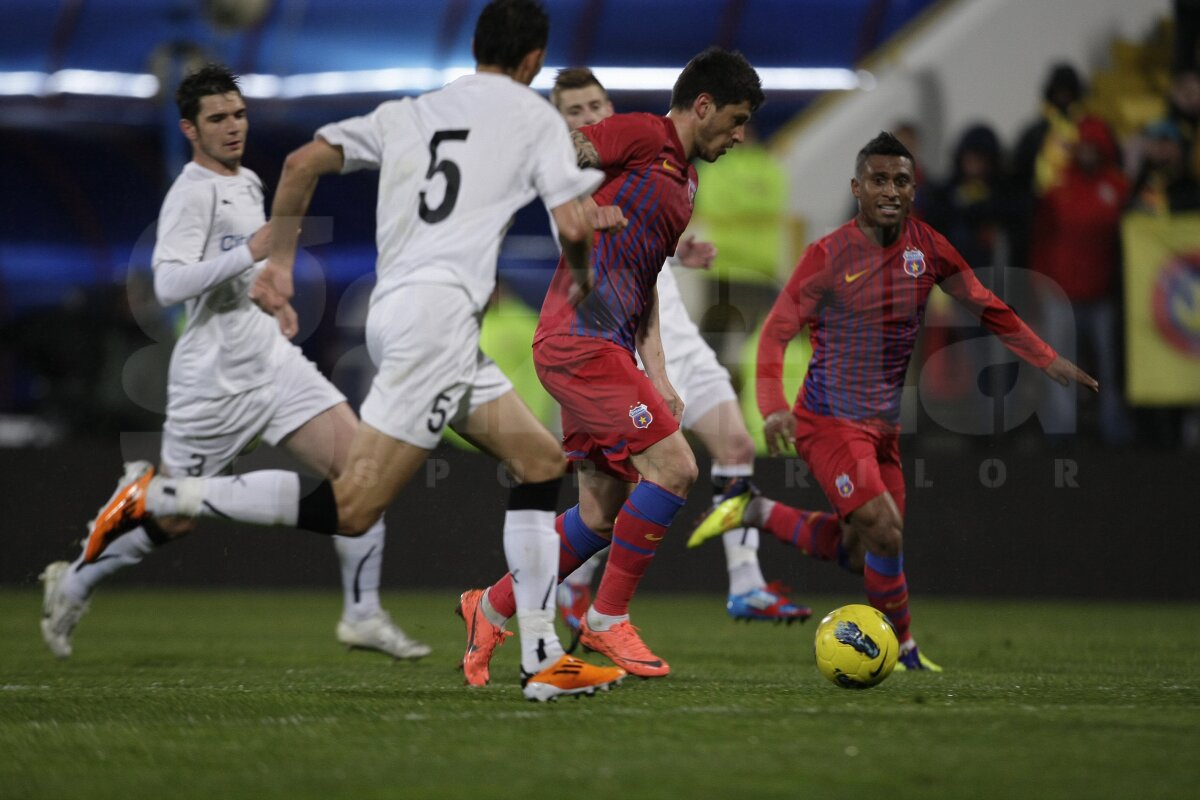 FOTO Hattrick de pase! » Tatu a condus Steaua spre o victorie categorică în faţa Sportului (4-1)