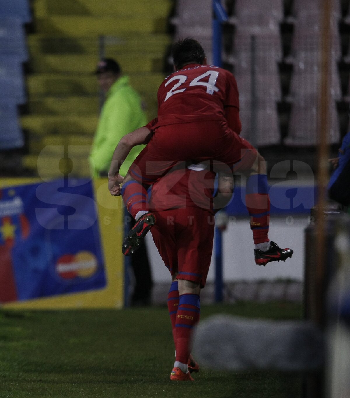 FOTO Hattrick de pase! » Tatu a condus Steaua spre o victorie categorică în faţa Sportului (4-1)