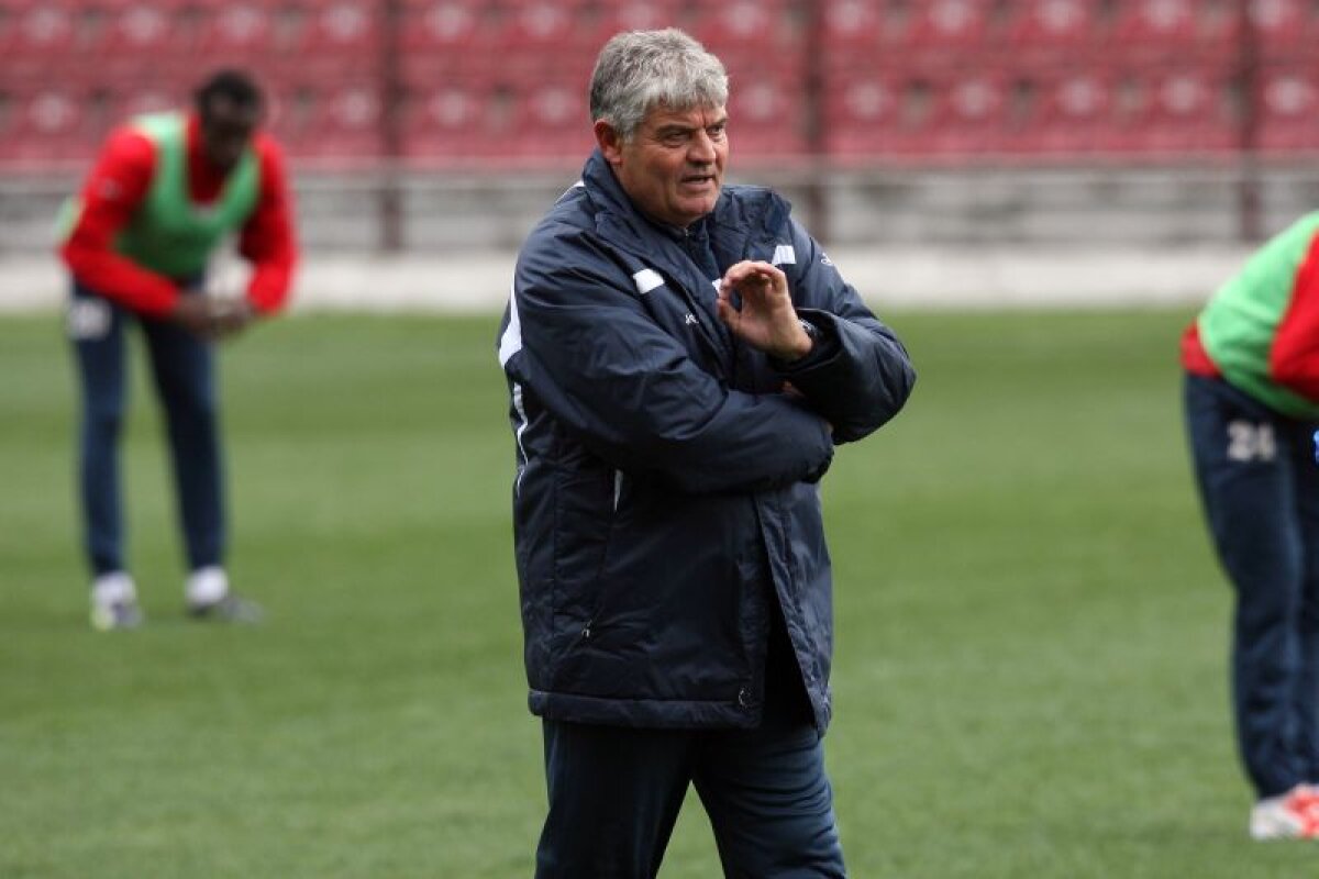 Andone a fost aclamat la primul antrenament pe banca celor de la CFR