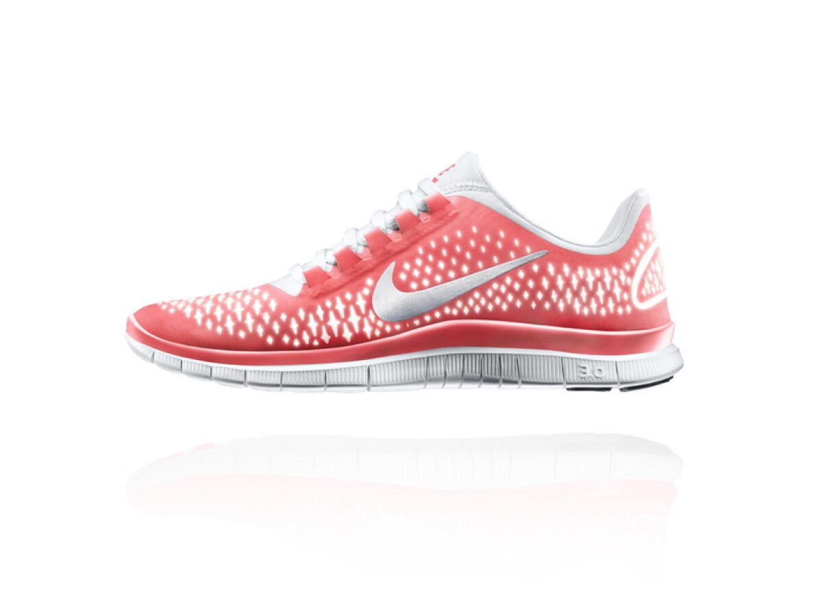 A înnebunit lumea! Au apărut adidaşii inspiraţi din mişcarea piciorului :D