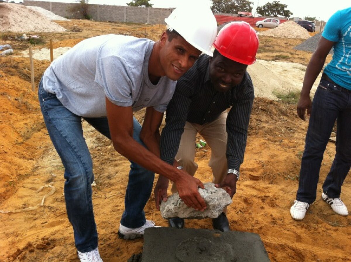 La 40 de ani, Rivaldo a ajuns în Angola: ”Nu reuşesc să mă las de fotbal!”