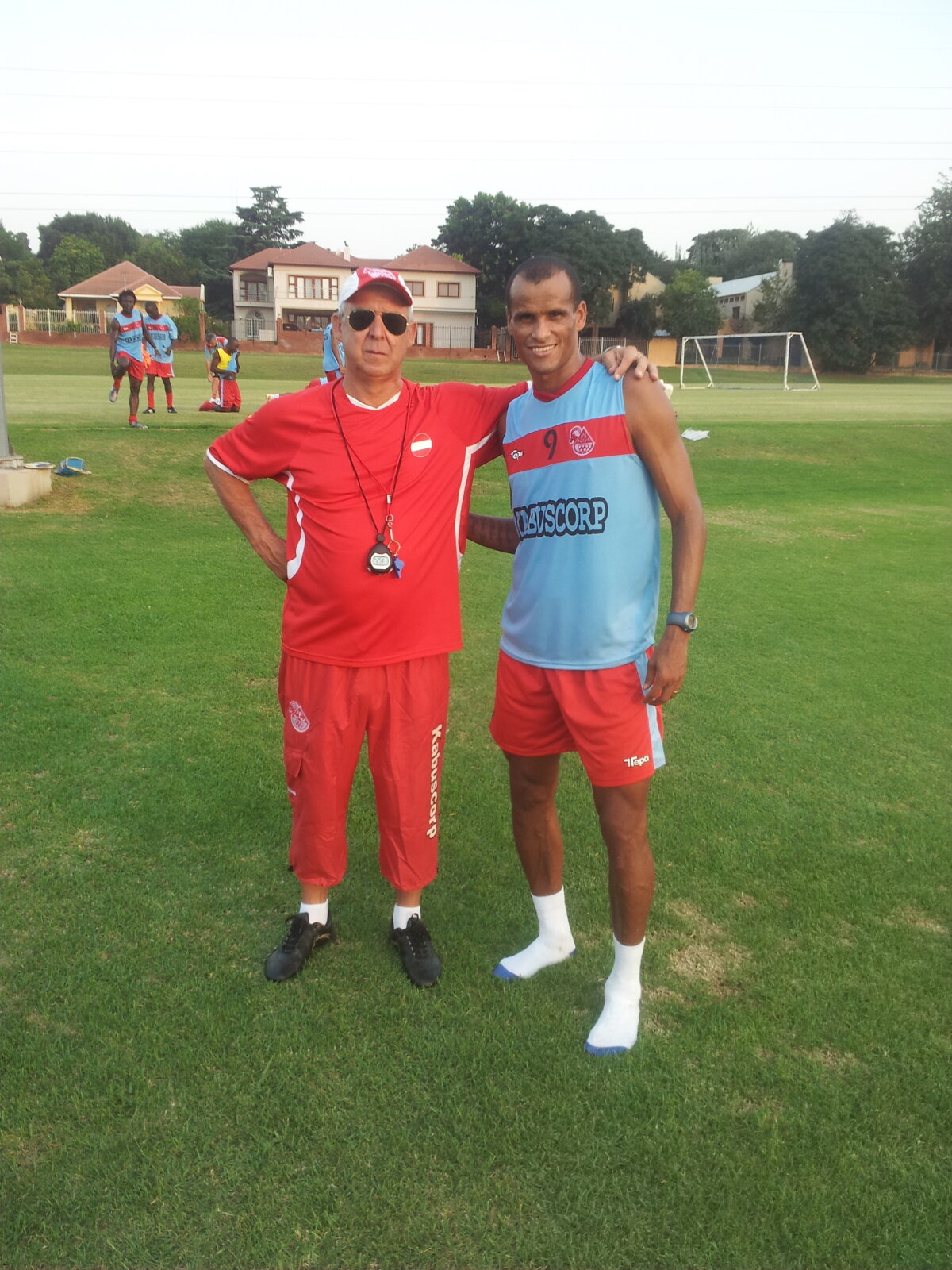 La 40 de ani, Rivaldo a ajuns în Angola: ”Nu reuşesc să mă las de fotbal!”