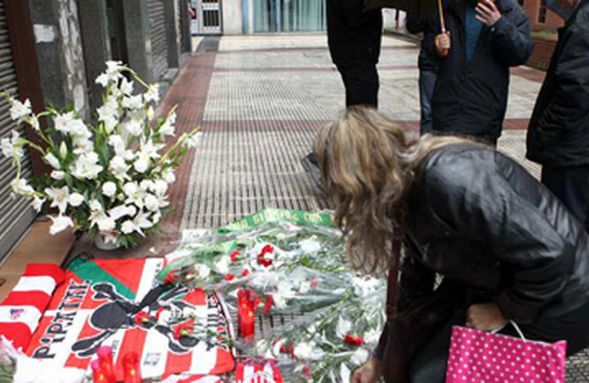 FOTO Şocant! Fanul lui Bilbao mort după meciul cu Schalke a fost ucis de poliţişti