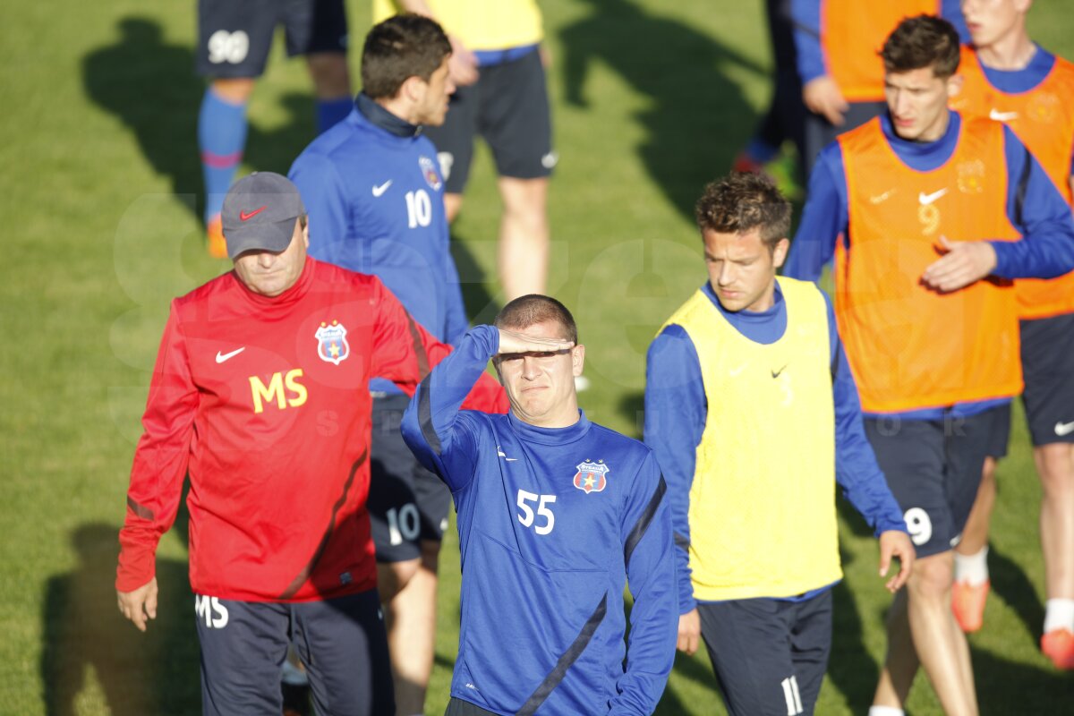 FOTO » Cu zîmbetul pe buze » Steliştii s-au antrenat pe Ghencea înaintea confruntării cu Oţelul