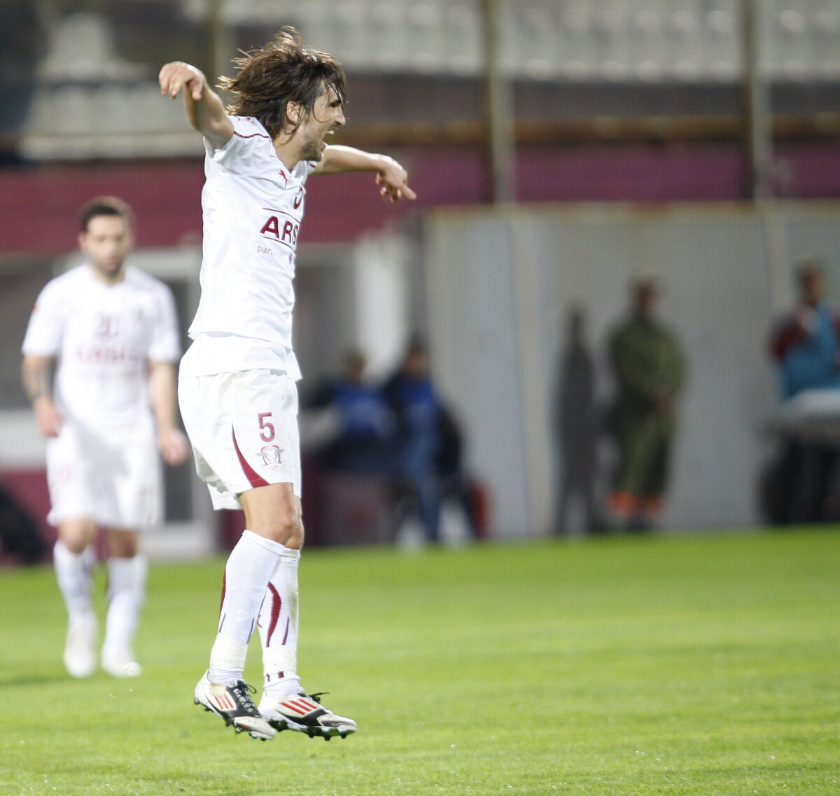 VIDEO "Chirurgul" a dus Rapidul în finală cu un gol senzaţional » Ce operaţie!