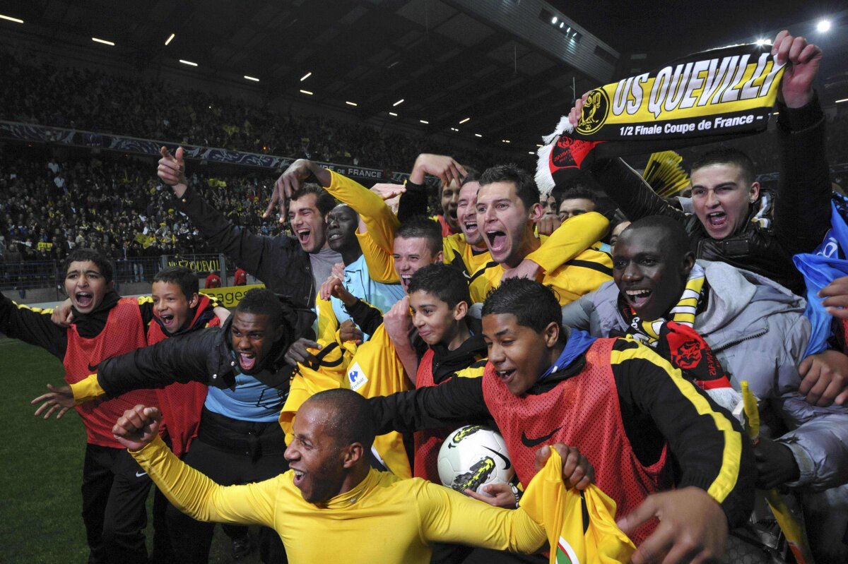 FOTO&VIDEO Nu ştiu de glumă! Amatorii de la Quevilly s-au calificat în finala Cupei