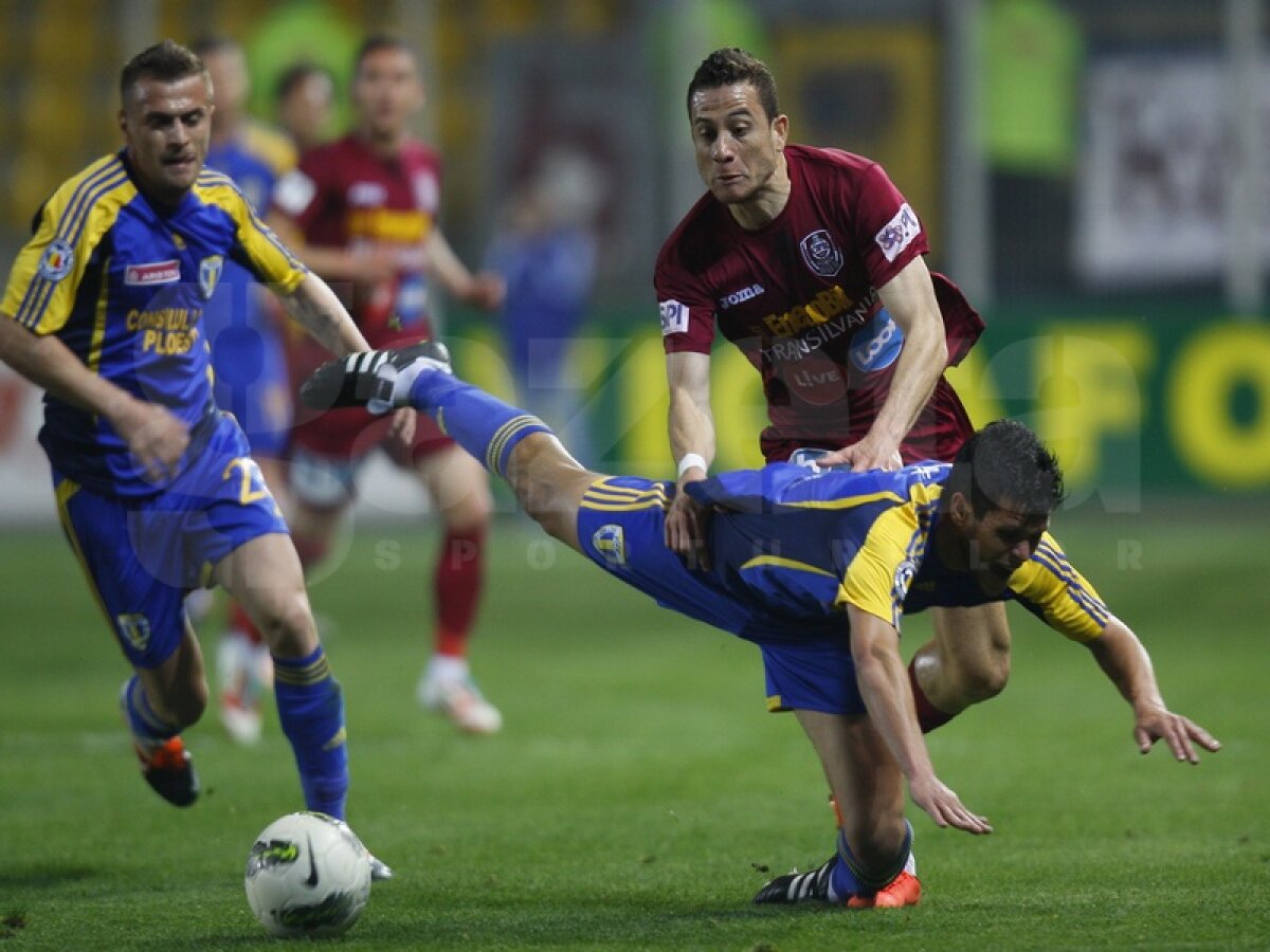 FOTO Petrolul - CFR Cluj 1-1 (Hamza 38-pen. / Ronny 70) » Remiză la noroc