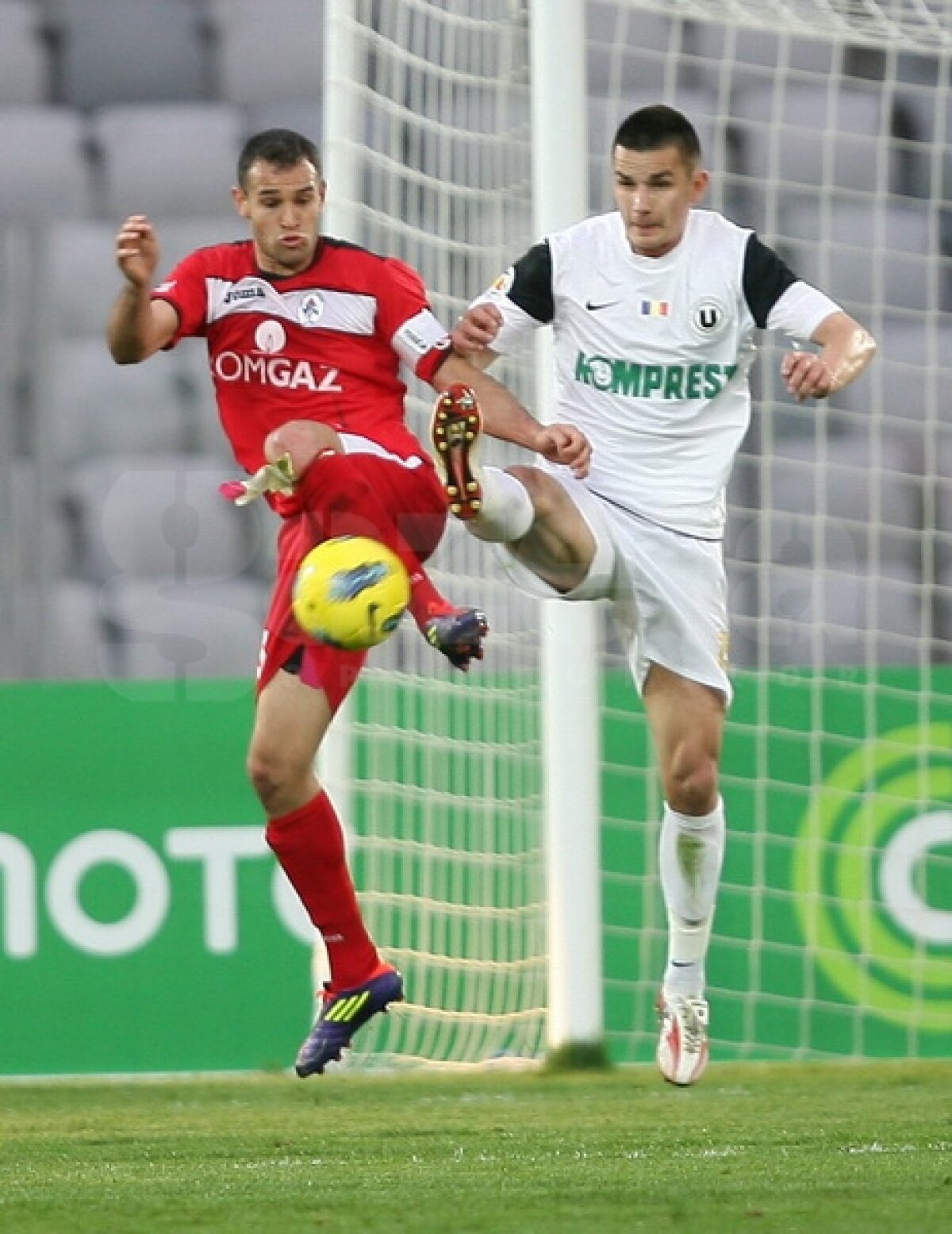 VIDEO Claudiu Niculescu îşi continuă invincibilitatea » U Cluj - Gaz Metan 3-0