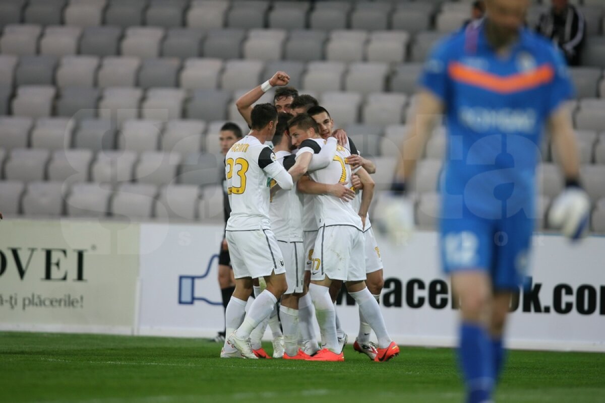 VIDEO Claudiu Niculescu îşi continuă invincibilitatea » U Cluj - Gaz Metan 3-0