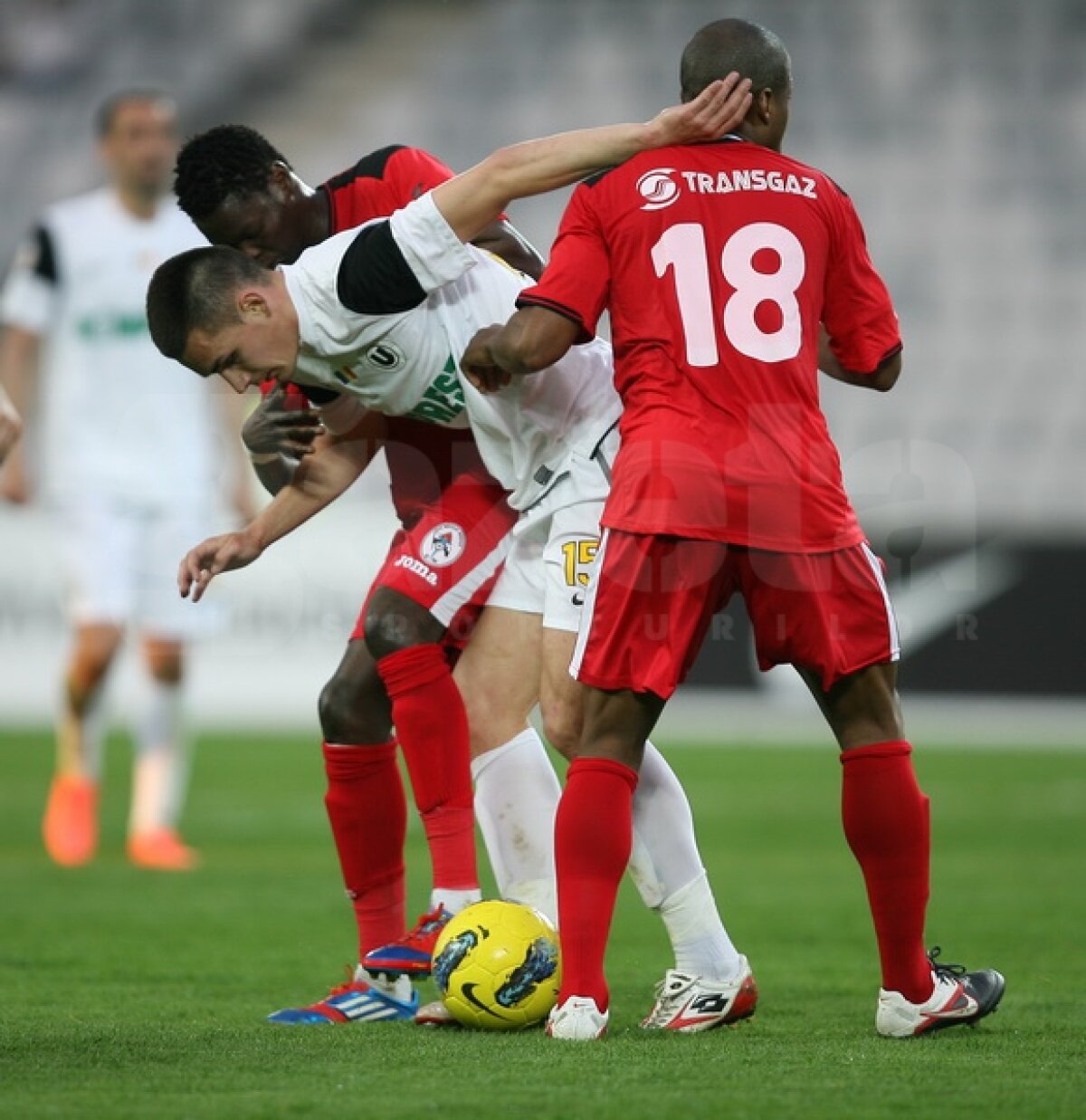VIDEO Claudiu Niculescu îşi continuă invincibilitatea » U Cluj - Gaz Metan 3-0