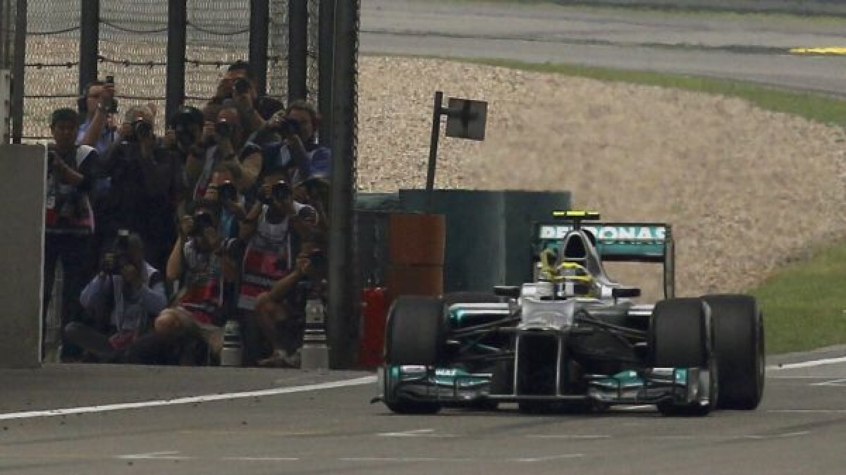 Surpriza Rosberg » Neamţul a adus în China prima victorie pentru Mercedes GP