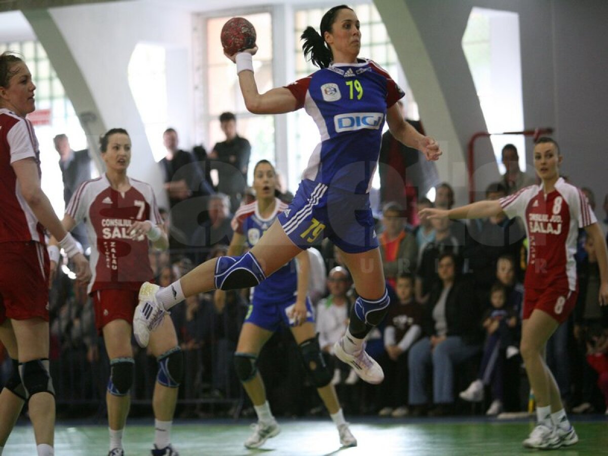 FOTO Oltchim a învins la Zalău, 24-22. Tadici a luat roşu în minutul 41!