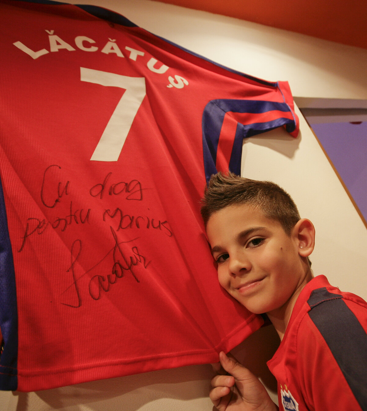 FOTO Povestea lui Marius Ciobanu, copilul ale cărui lacrimi au impresionat România: "Am plătit cariocile din banii de bursă!"