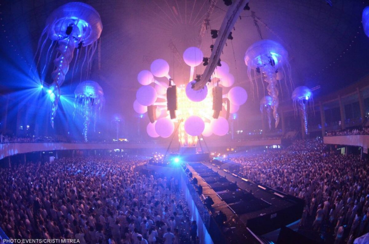 GALERIE FOTO / A fost SENZAŢIE la SENSATION! ;)