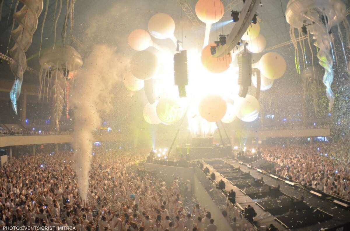 GALERIE FOTO / A fost SENZAŢIE la SENSATION! ;)