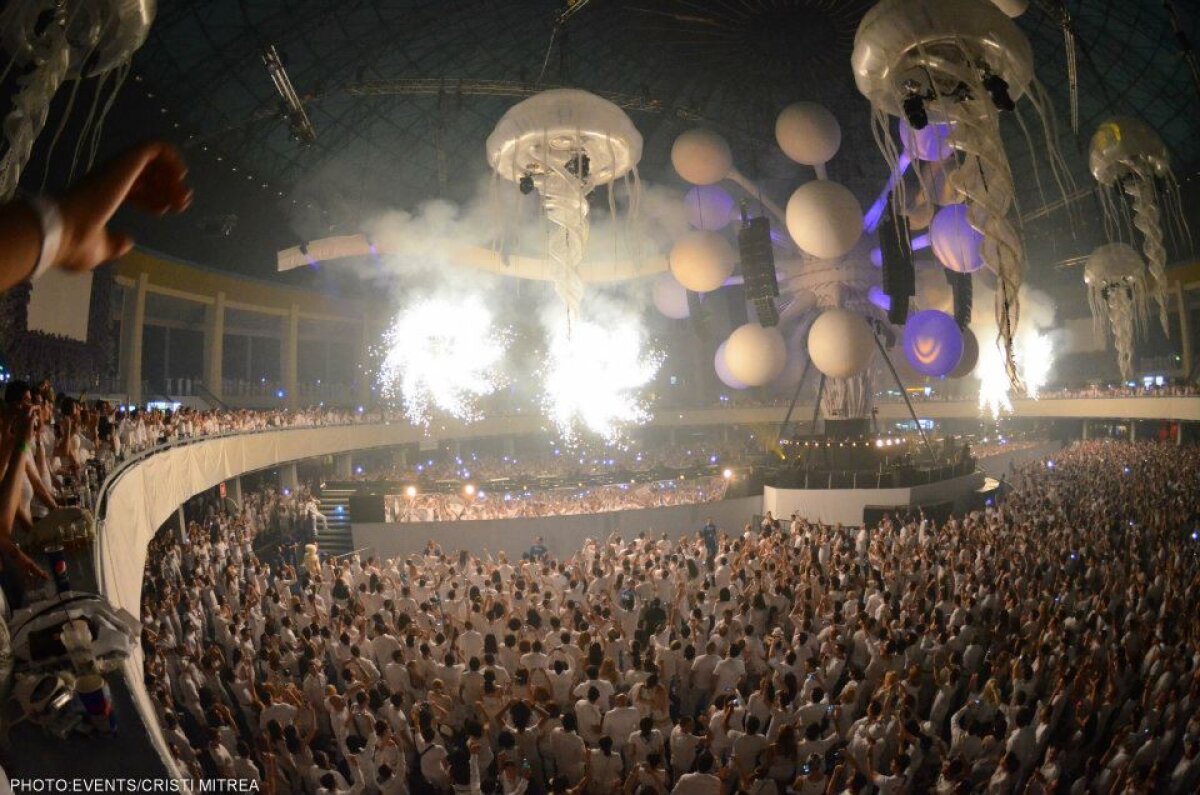 GALERIE FOTO / A fost SENZAŢIE la SENSATION! ;)