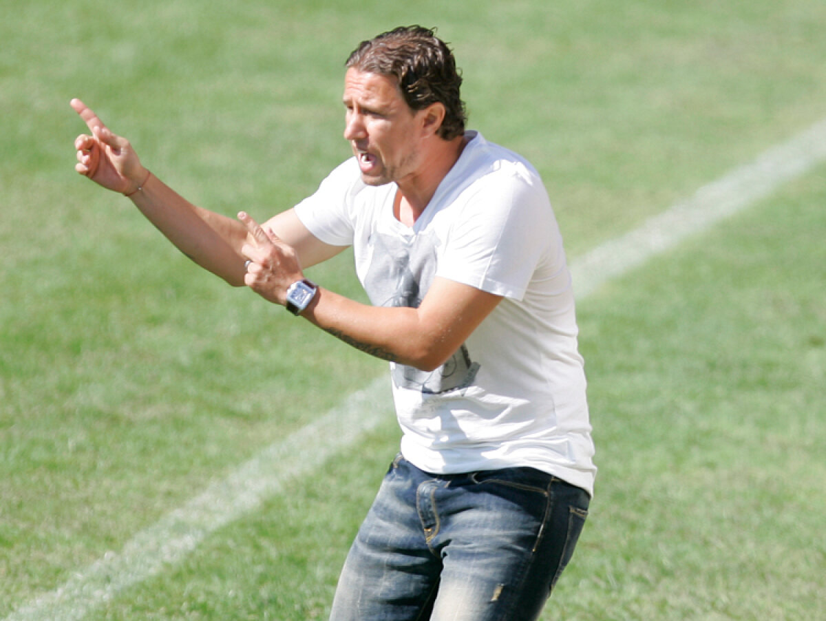 FOTO şi VIDEO Echipa minune a lui Reghe a umilit liderul în Gruia  » CFR Cluj - Concordia 2-4