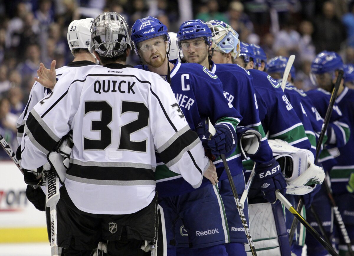 FOTO Splendoare pe gheaţă» Pasiunea în hochei în cîteva ipostaze :)