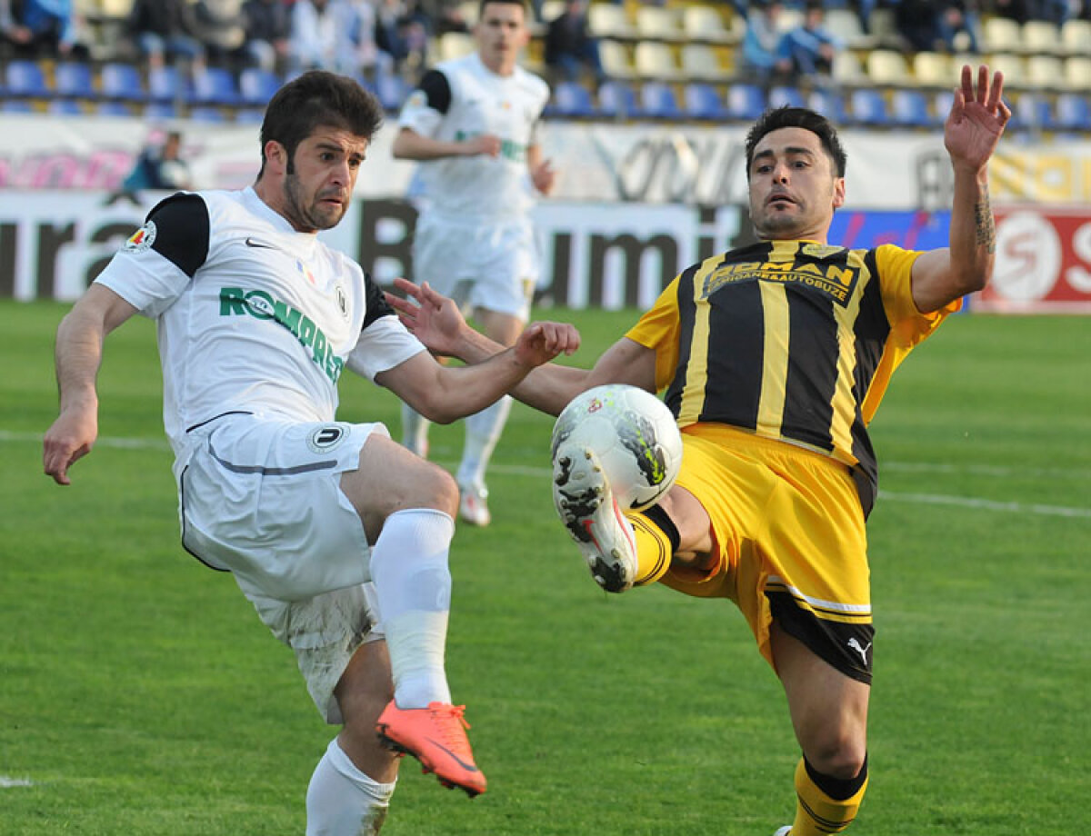 FOTO  FC Braşov - U Cluj 1-1 » Nici o lacrimă: foştii elevi ai lui Badea n-au avut milă la debutul acestuia sub Tîmpa