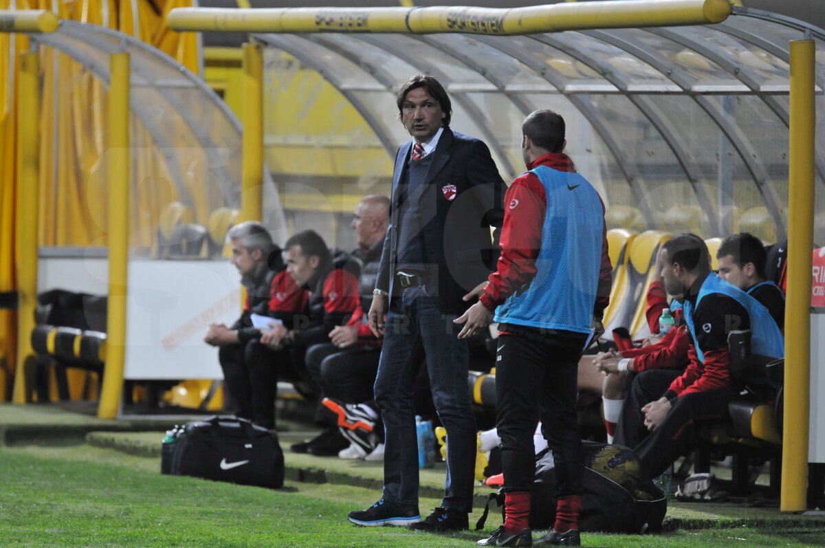 VIDEO Stop joc! » Dinamo pierde la Braşov cu 0-2 şi cade de pe primul loc
