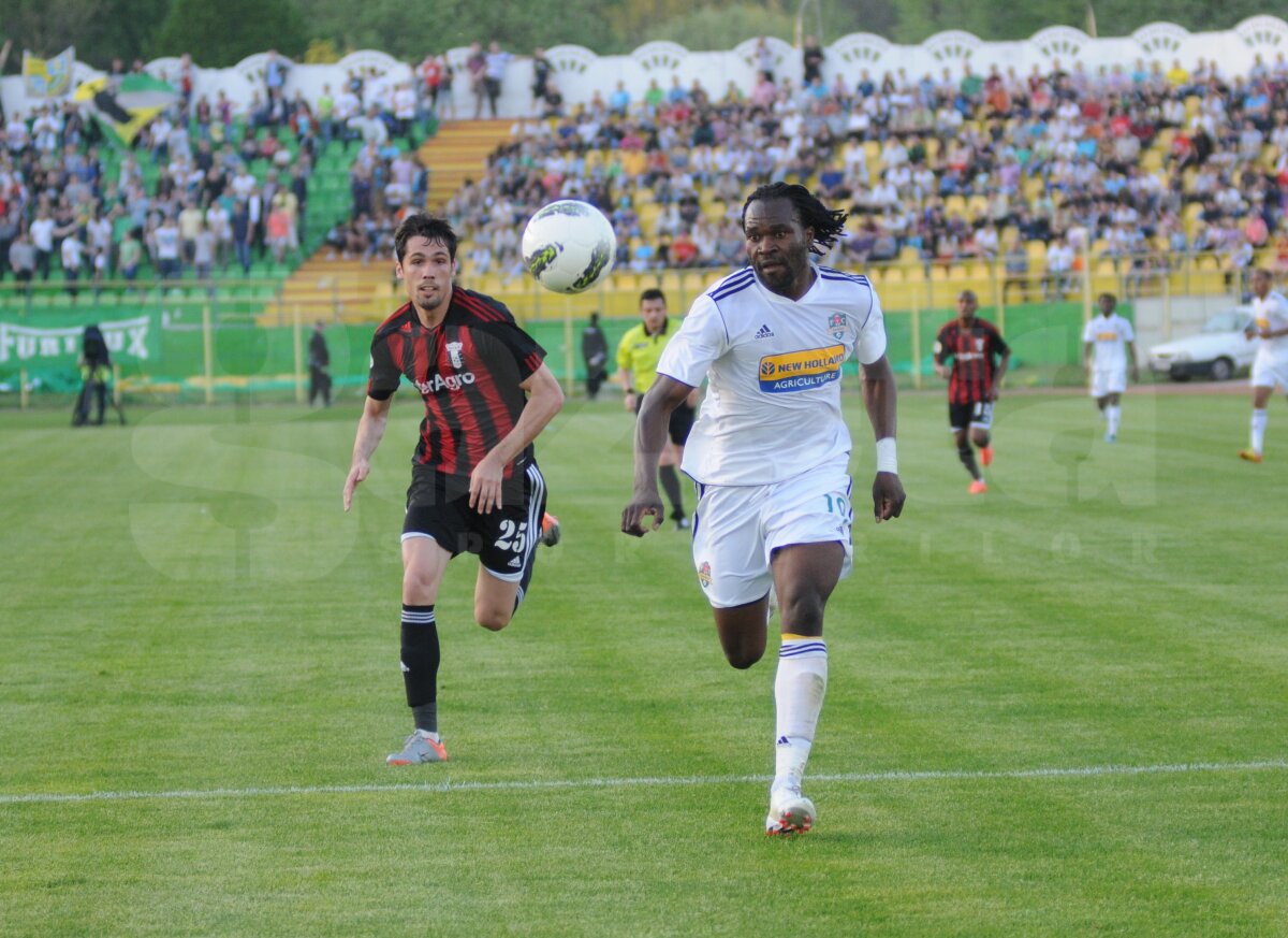 FOTO Sînt în cărţi » Vaslui învinge Astra cu 2-1 şi urcă pe locul 2