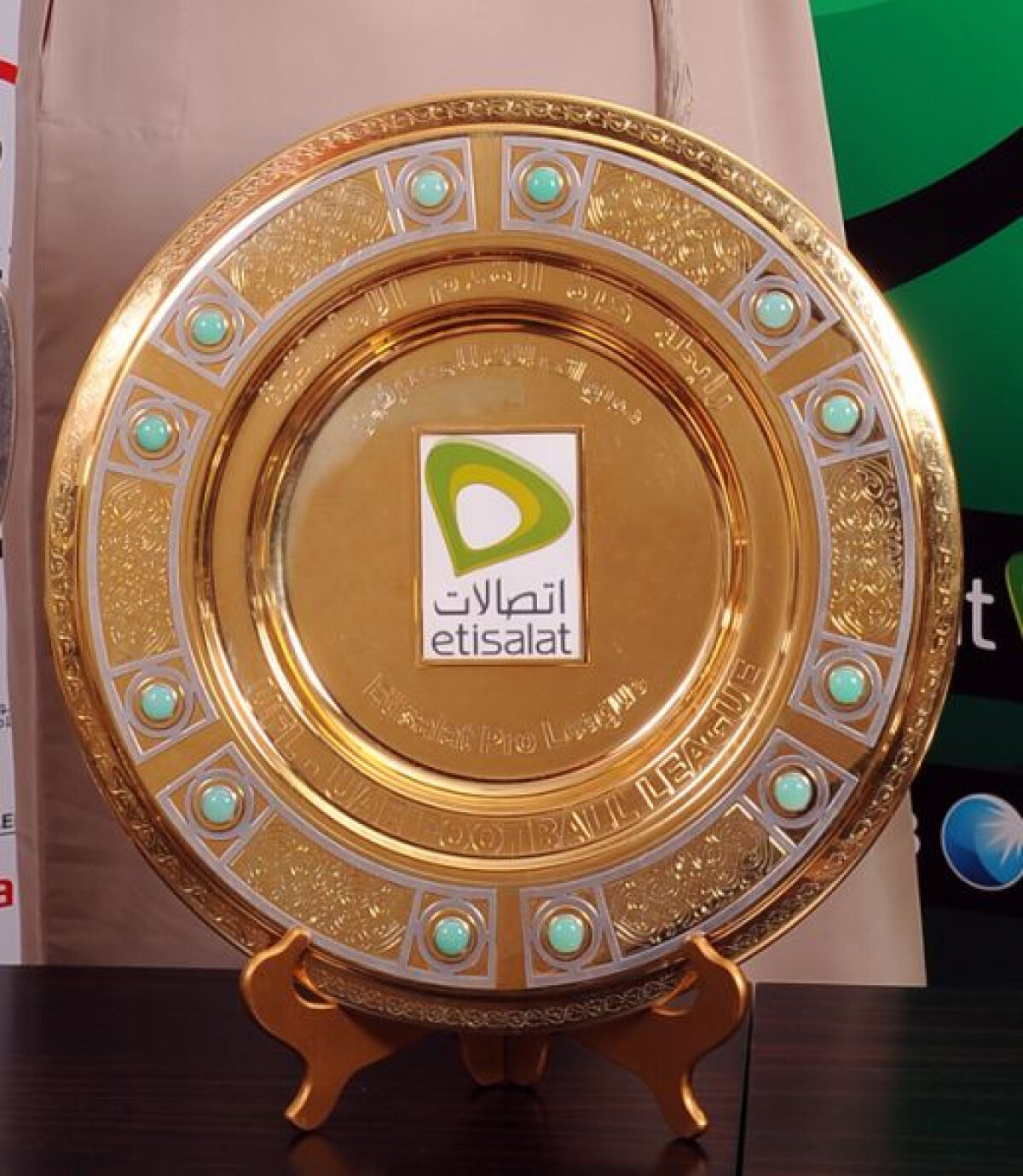 VIDEO Prinţi în Emirate » Olăroiu şi Rădoi au adus după opt ani titlul la Al Ain