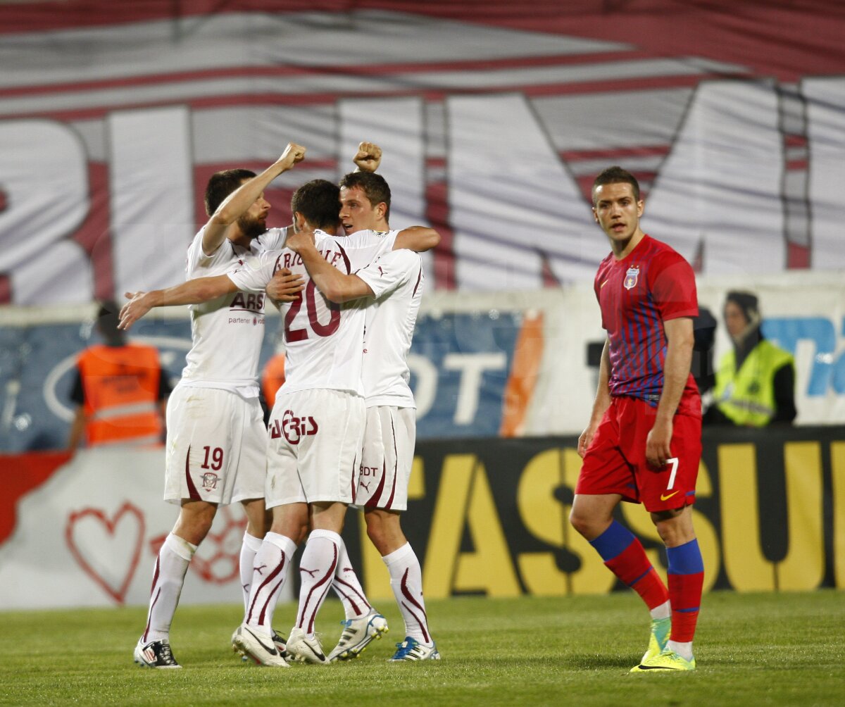 VIDEO Ce plictiseală! » Rapid şi Steaua au remizat în Giuleşti (1-1) şi rămîn în lupta pentru titlu