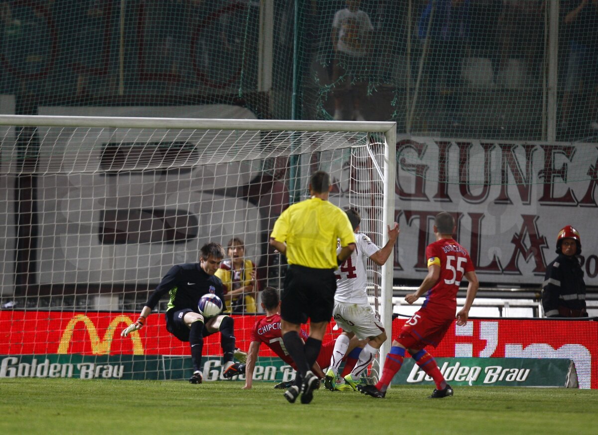 VIDEO Ce plictiseală! » Rapid şi Steaua au remizat în Giuleşti (1-1) şi rămîn în lupta pentru titlu