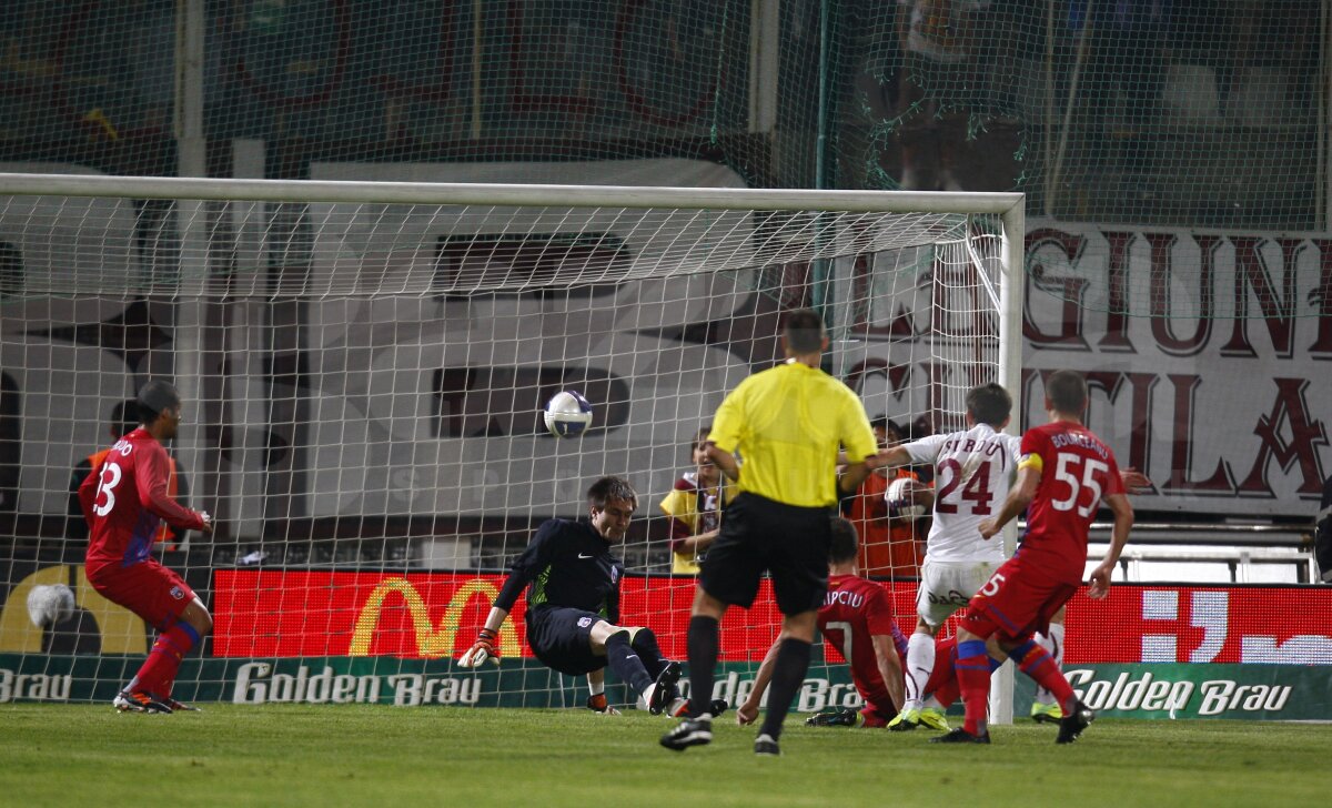 VIDEO Ce plictiseală! » Rapid şi Steaua au remizat în Giuleşti (1-1) şi rămîn în lupta pentru titlu