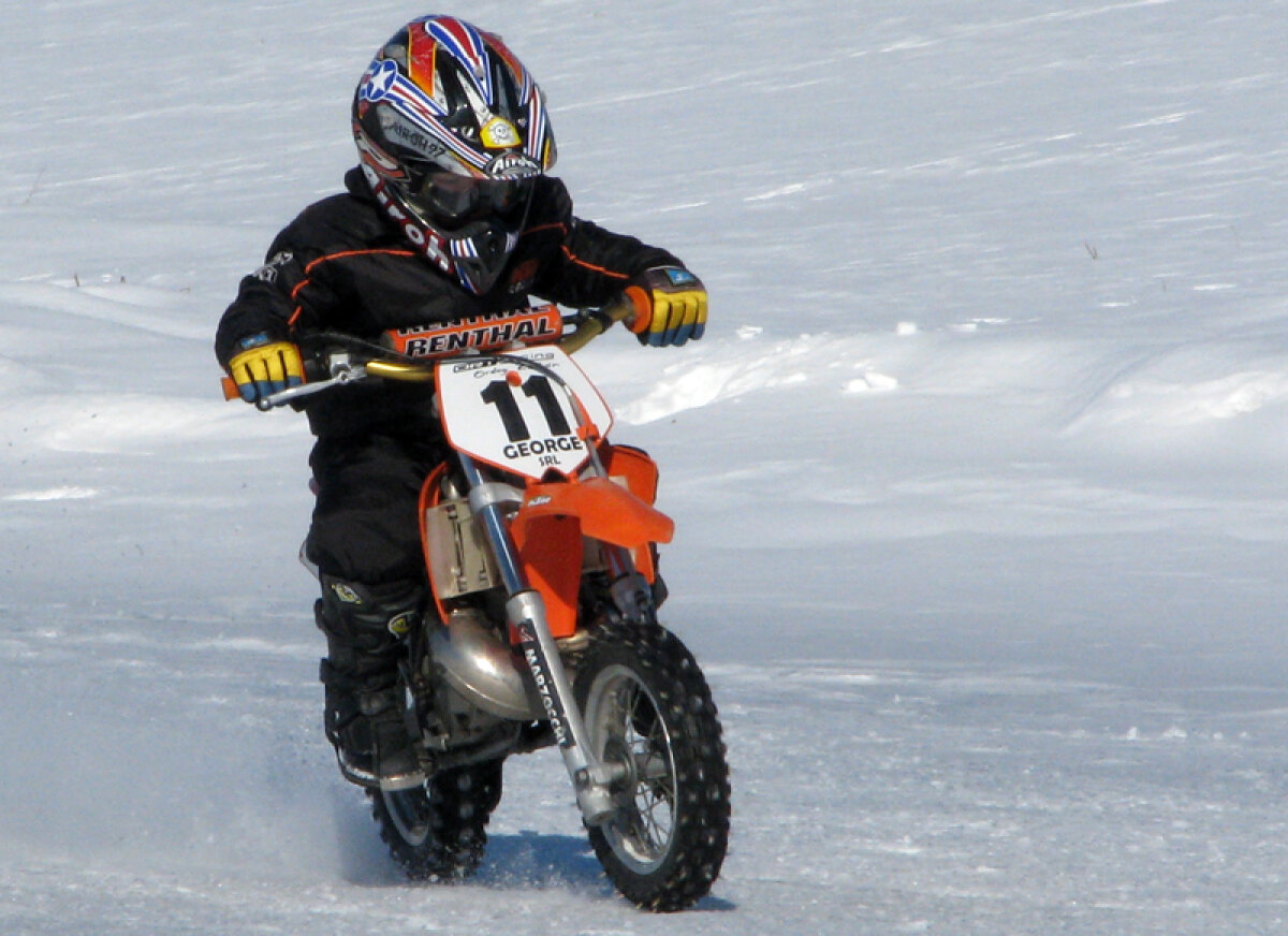 FOTO Cu grădiniţa la motocros » Cei mai mici piloţi au concurat în prima etapă a Dementor KTM Motocross Cup