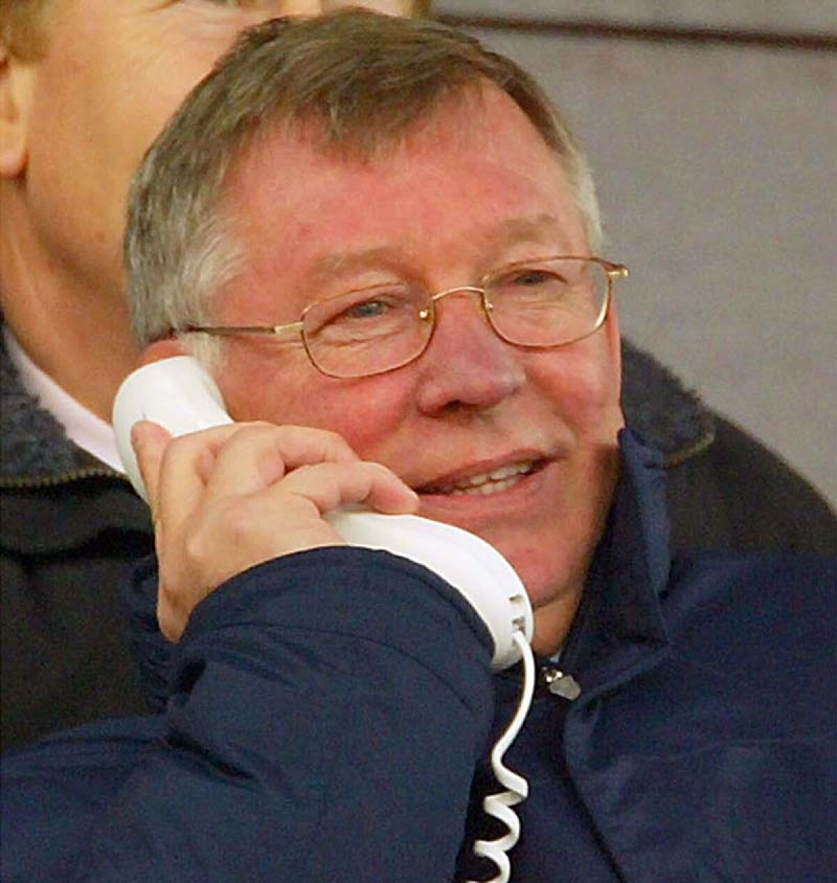 Precedente savuroase » Telefonul pe bancă n-a fost inventat de Stoichiţă :)