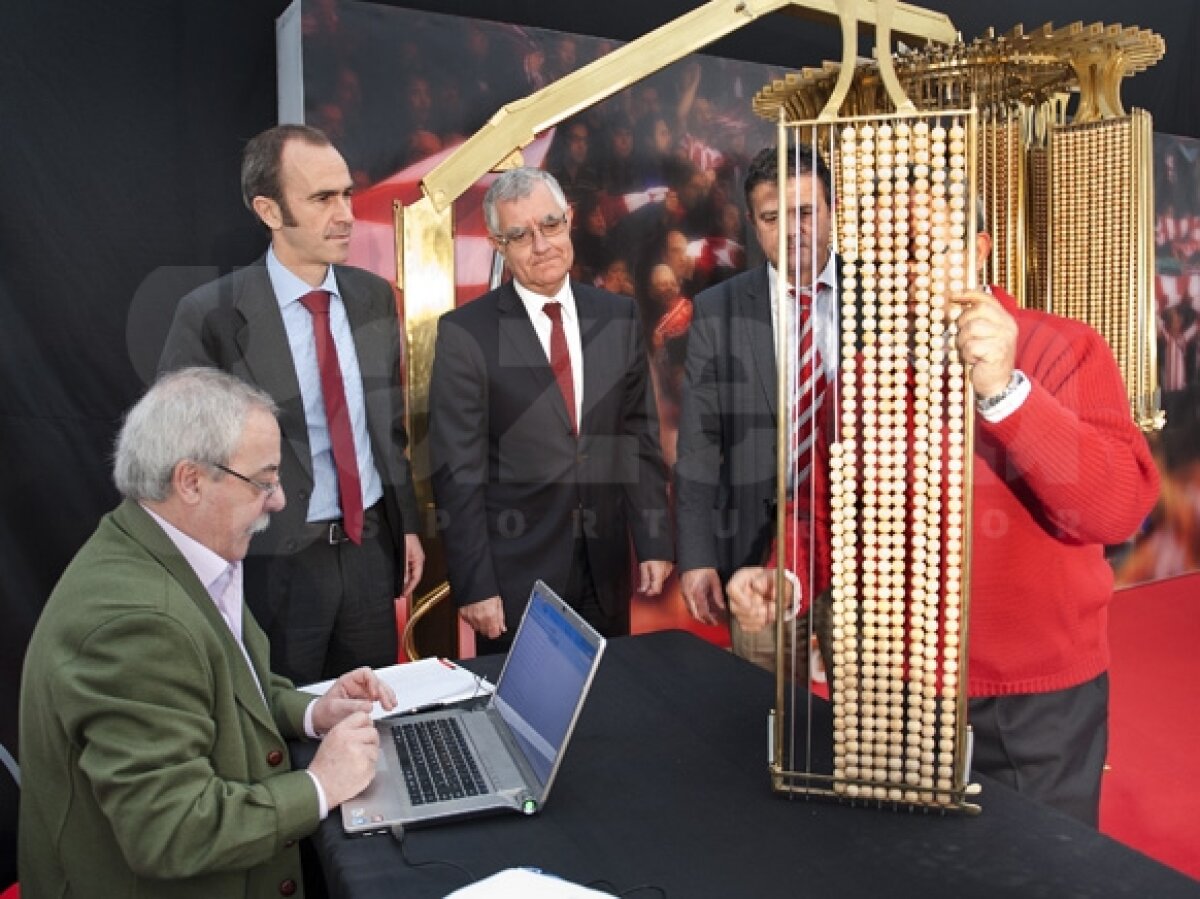 GALERIE FOTO » Urna speranţelor la Bilbao » 35.000 de fani s-au înscris pentru un bilet la Bucureşti!