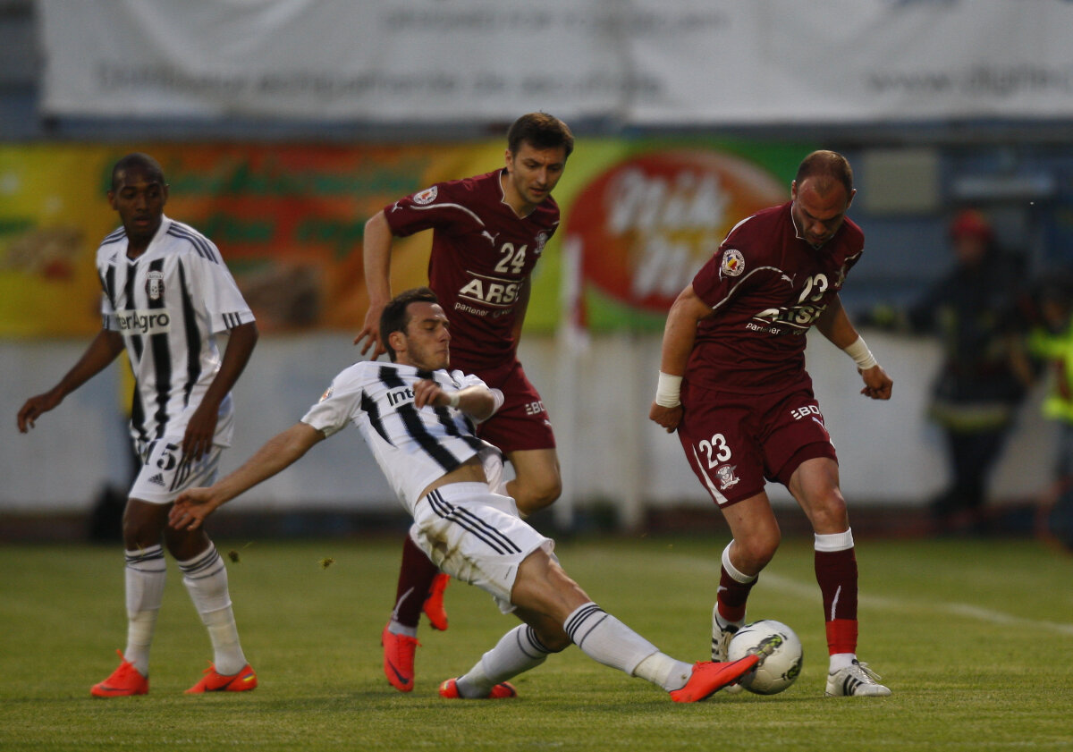 VIDEO » Rapid învinge cu 1-0 la Astra şi urcă pe locul 2. Gol de kinogramă Grigore