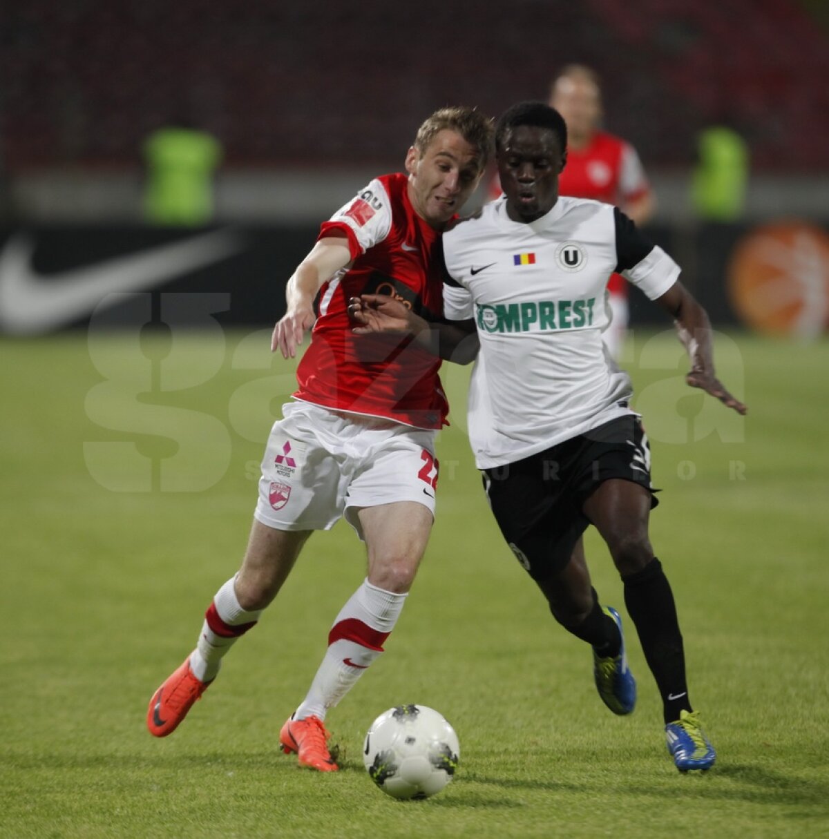 FOTO şi VIDEO Răzbunarea "Prinţului" » Dinamo - U Cluj 2-2 şi "cîinii" sînt la 5 puncte de CFR Cluj