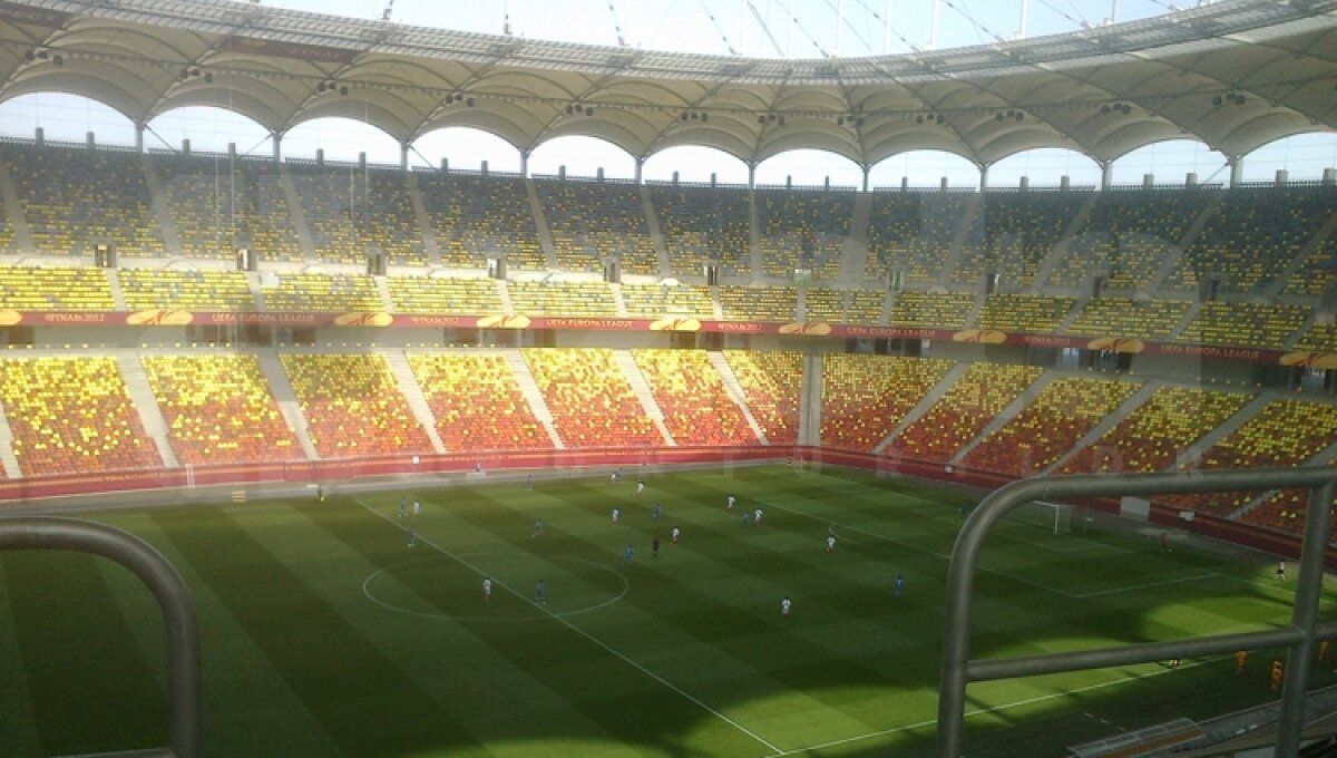 FOTO AMR 6 zile » Gazonul finalei Europa League a fost inaugurat azi