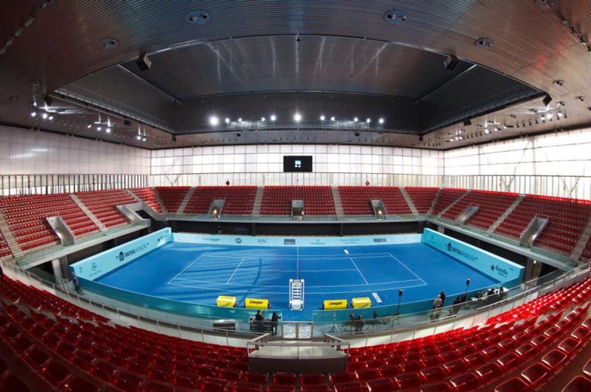 FOTO În "Cutia albastră" » Primele impresii ale jucătorilor şi jucătoarelor despre zgura de la Madrid